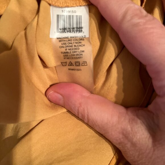 Vince Camuto Flowy Blouse - Mustard Colored - Size 1X (Plus Sized) - Picture 11 of 15